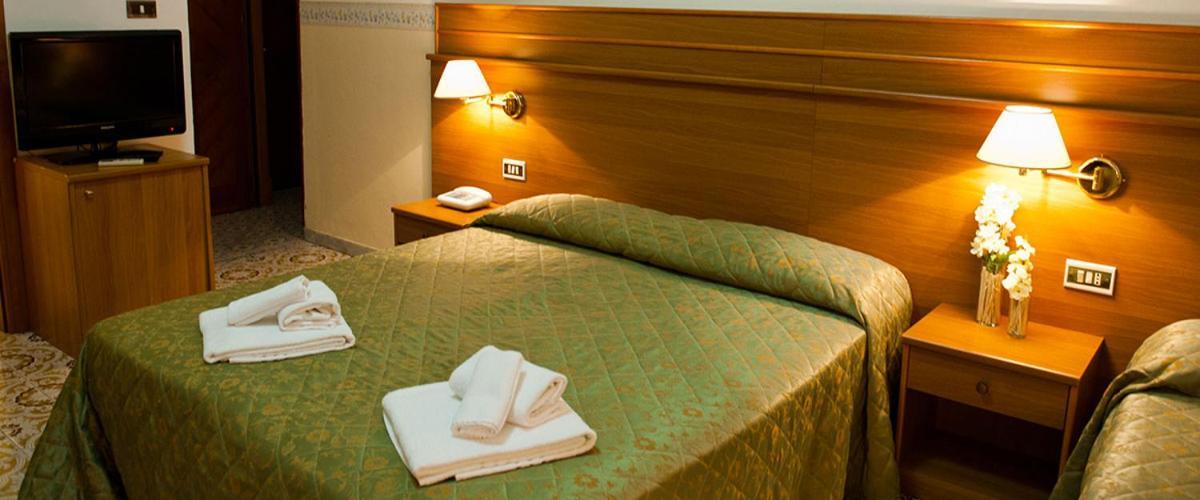 Hotel Capys Capua Ngoại thất bức ảnh